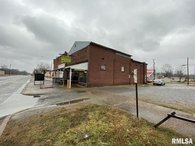 1125 Wilson St, Stonefort, IL 62987